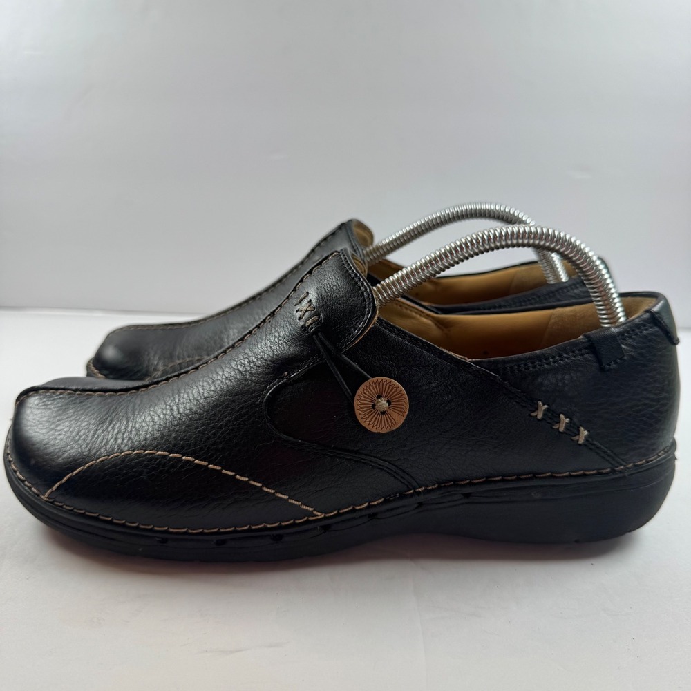Clarks Unstructured Black Leather Slip On Loafers Women 11 M Shoes Button Detail